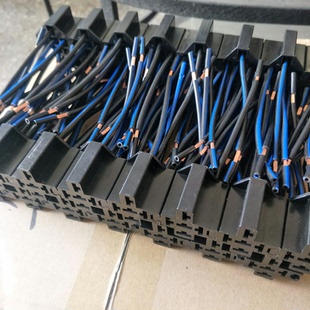 汽车用继电器插座12V24V4脚5脚加装防水耐高温电木插座胶木插座