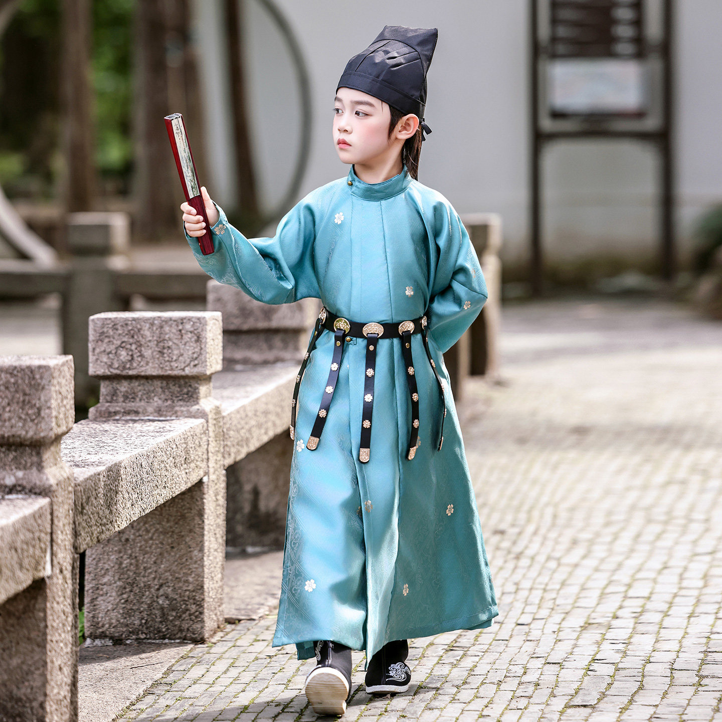 衣锦司男童唐制圆领袍演出服