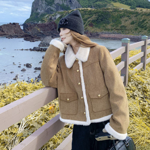 英伦风翻领羊羔毛短外套女棕色大码宽松优雅保暖羽绒内胆外套修身
