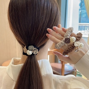 秋冬大腸發(fā)圈高級感毛絨丸子頭發(fā)繩網紅2025新款 頭繩女皮筋女扎頭