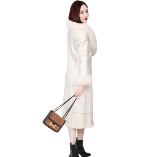 傲冬海宁兔皮毛一体皮衣外套女狐狸毛领大气长款皮草保暖修身大衣