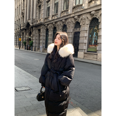 90白鹅绒红色长款系带羽绒服