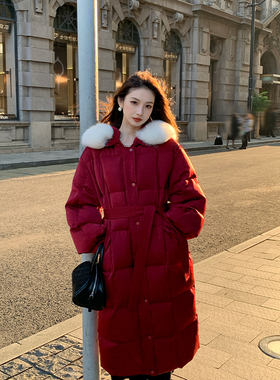 竹依依 90白鹅绒红色长款系带羽绒服女冬季复古过膝加厚狐狸大毛