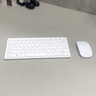 饰品 仿真键盘鼠标模型配套笔记本模型假键盘模型白色鼠标道具装