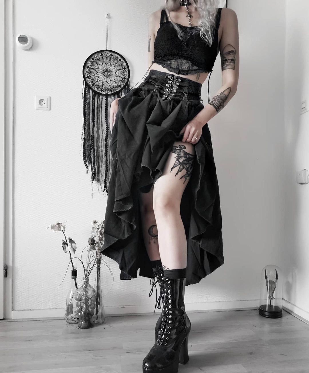 暗黑哥特风半身裙女2024新款秋季不规则设计感小众高腰显瘦a字裙