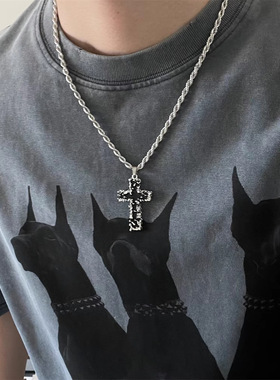 欧美嘻哈黑色熔岩十字架吊坠小众个性百搭情侣项链