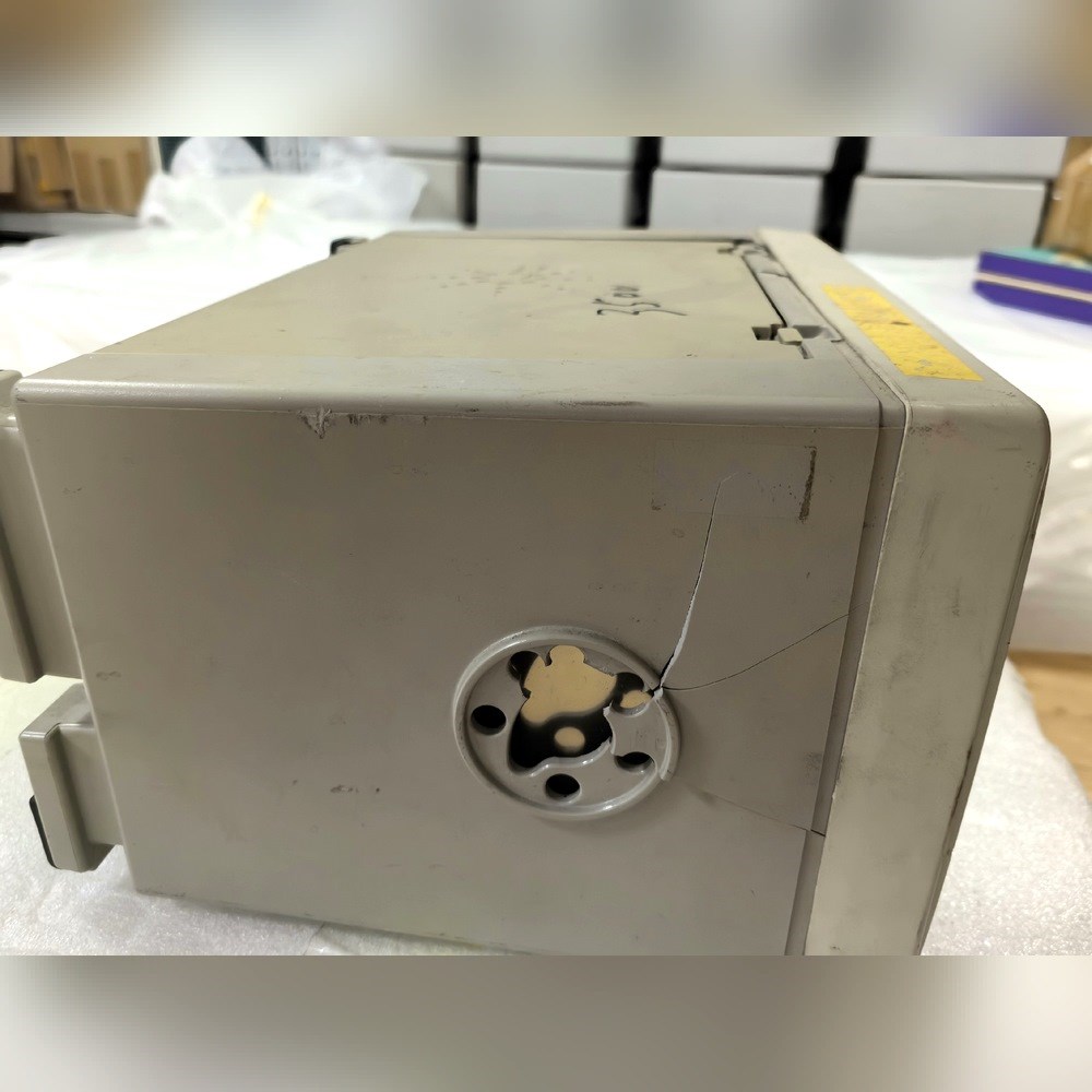 MSO6052A示波器未过放在公司用重物压坏了还没 议价