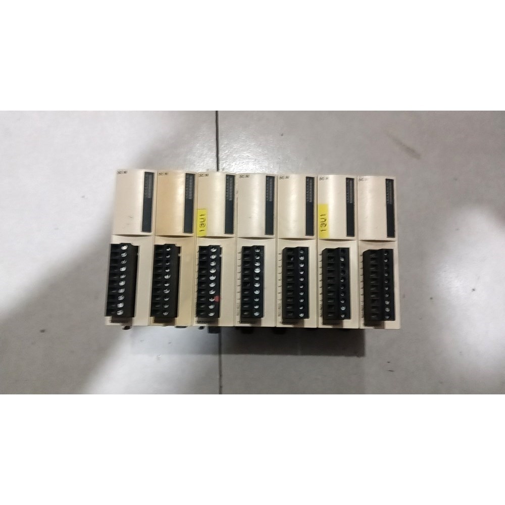 施耐德模块 TM2DDI8DT TM2DDO8TT 议价