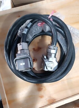 安川机器人GP12用户线缆HW1271526-4议价出 议价