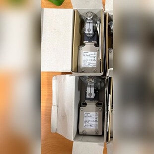 住友行程开关D4B SHI2常闭D4B 议价 6A15N