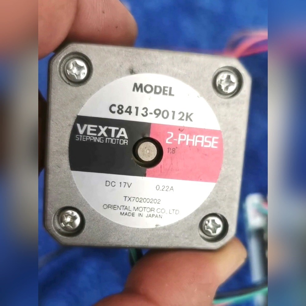 C8413-9012K 东方 VEXTA步进电机件 议价