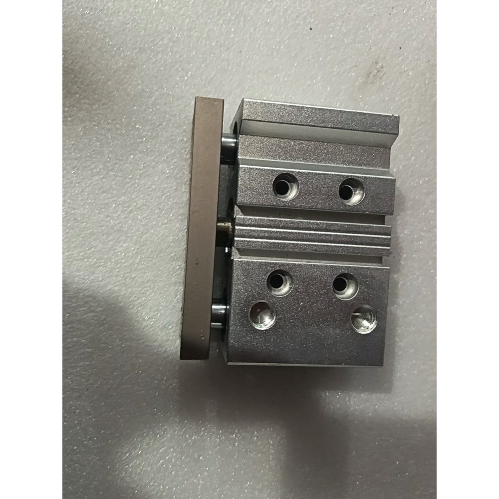 亚德客TCL25x20S三轴气缸三杆气缸缸径25mm行 议价