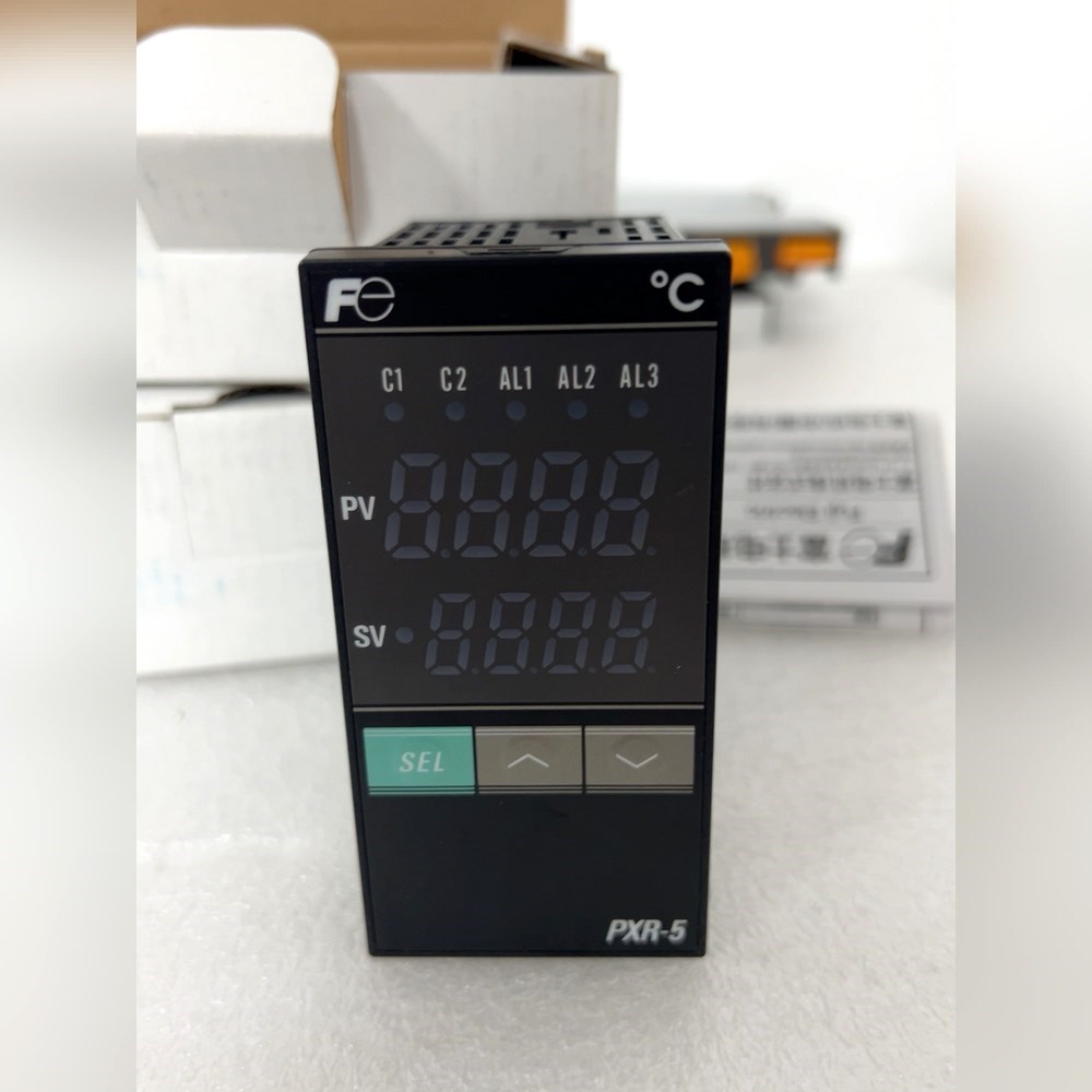 原装富士温控表PXR5TCY1-FW000-C 3-32 议价