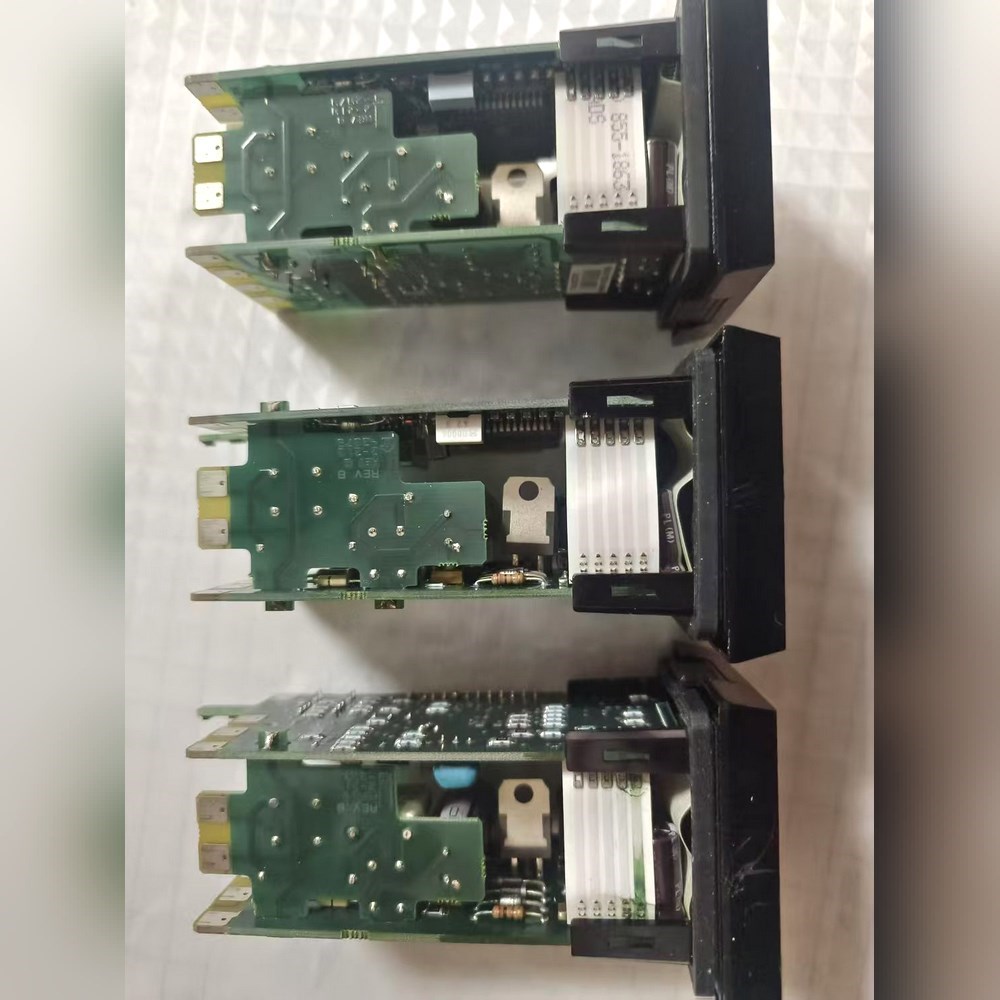 瓦特隆温控器965A-3CC0-00GR.件成色漂亮 议价