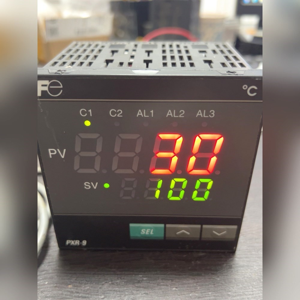 富士温控表PXR9TCY1-8WM00-C PXR9TAY1 议价