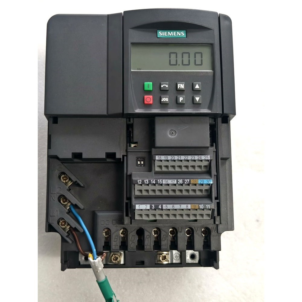 变频器6SE6440-2UD23-0BA1 议价