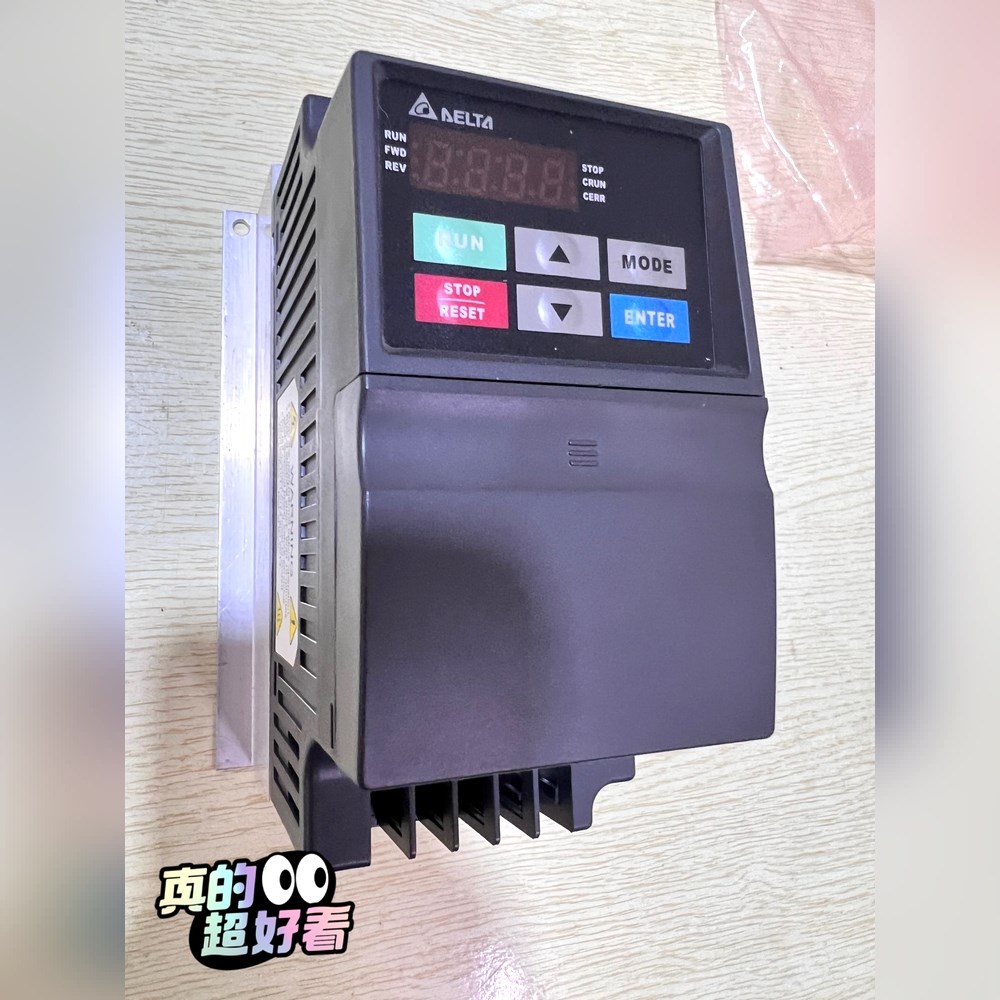 变频器VFD007EL21W 议价