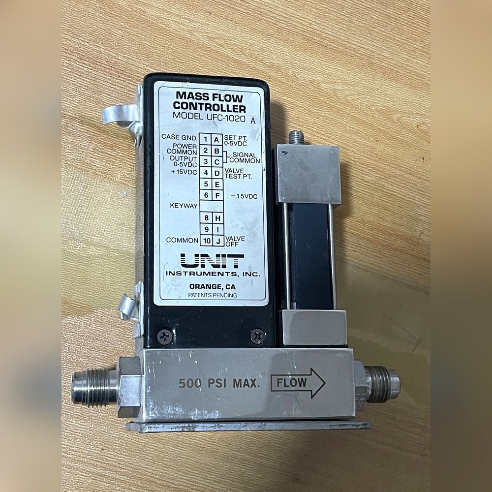 UNIT气体质量流量计 UFC-1020A 包好实物拍 议价