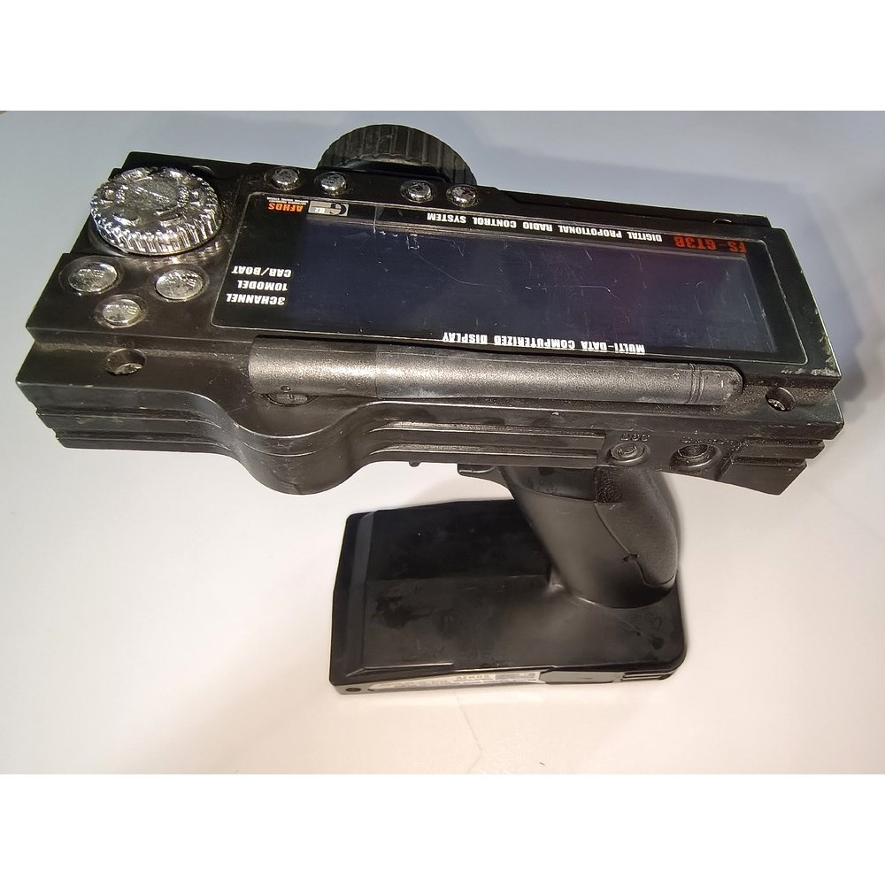 富斯 FS-GT3B 3通道 遥控车模遥控器 2.4G枪控带 议价