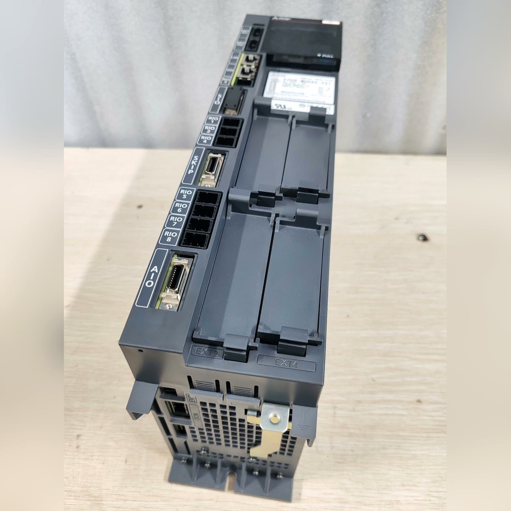 FCU8-MU042-YS1三菱马扎克系统主机驱动器控制器 议价