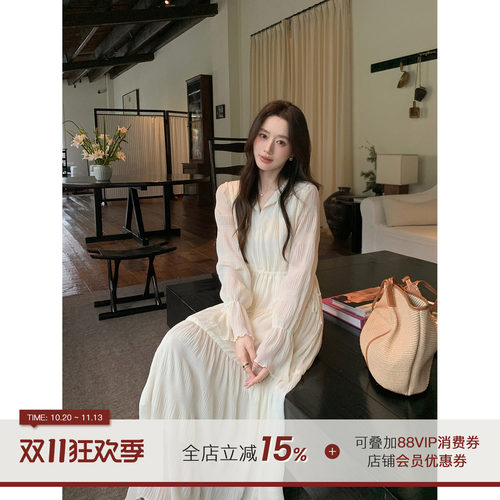 郭九九呢V领压褶收腰显瘦连衣裙
