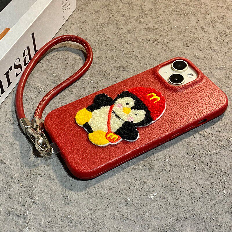 手机壳新年红色卡通刺绣企鹅手绳