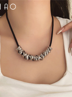 神秘律动 轻奢高级感冷淡风金属不规则吊坠项链 黑绳短款个性配饰