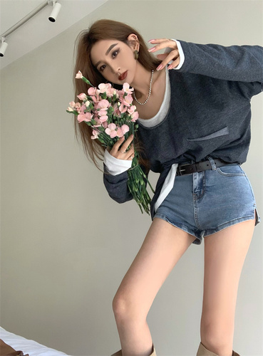 Real Price vintage high waist split denim shorts