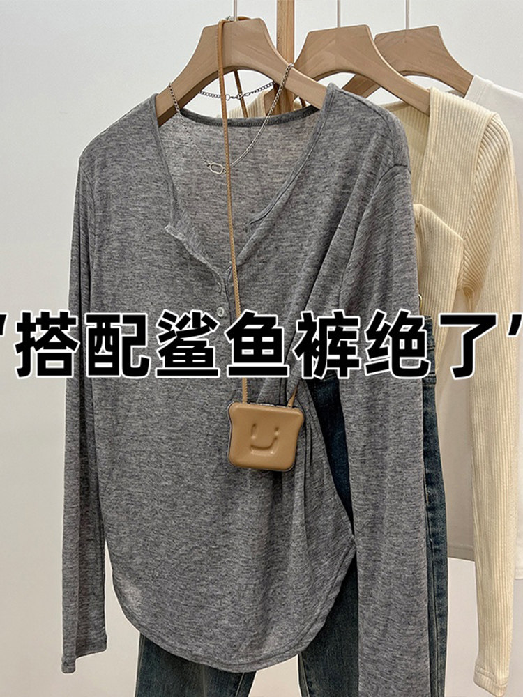 灰色长袖T恤女夏装新款设计感钮扣半开领慵懒风海边防晒罩衫上衣,女装/女士精品,T恤,淘宝优惠券,粉丝福利购,淘宝优惠卷