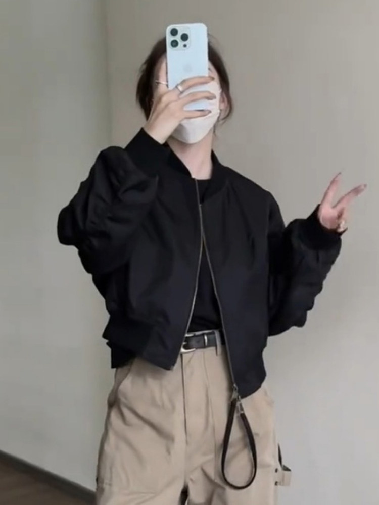 黑色短款棒球服外套女款春秋新款时髦洋气小个子休闲百搭夹克上衣图片
