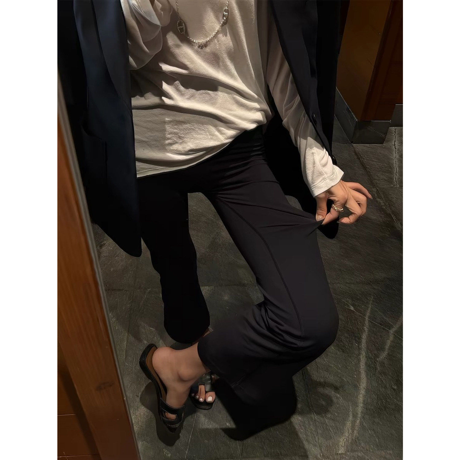 布衣妈咪孕妇鲨鱼喇叭裤高腰托腹
