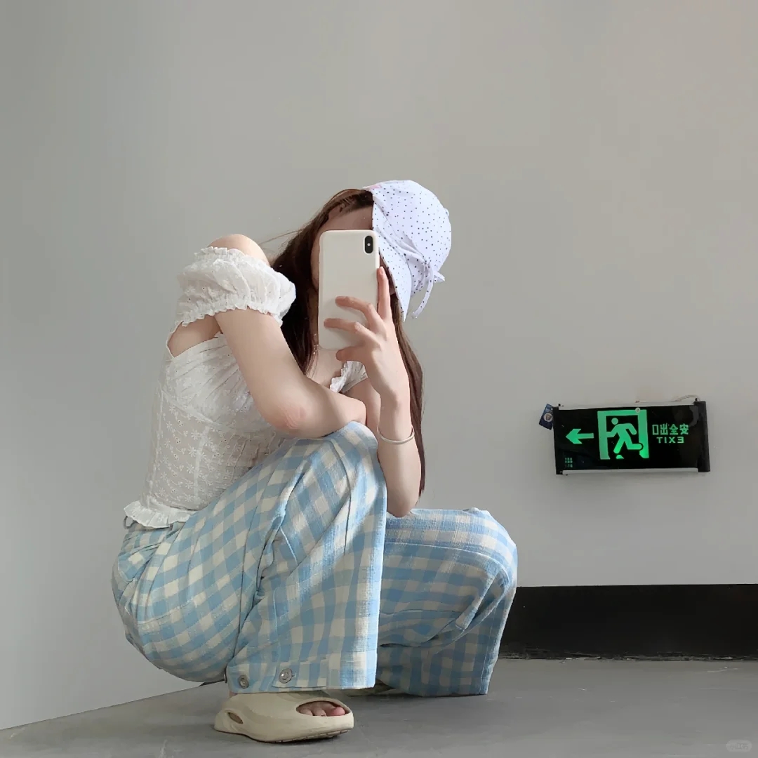 蓝白格子慵懒风薄款阔腿裤女夏季新款小个子高腰直筒休闲拖地长裤
