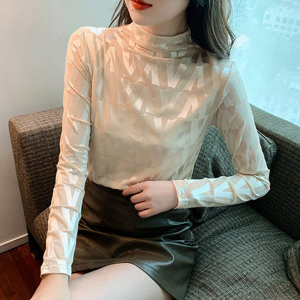 2025年秋冬季新款内搭加绒加厚打底衫女洋气修身显瘦保暖T恤上衣