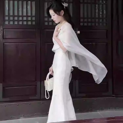 新中式仙气冰丝防晒衣女夏天女装温柔风披肩小衫不规则上衣薄外套