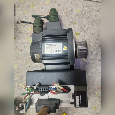 拆开A5伺服电机MDME102GCG中惯量1.0KW驱动 议价
