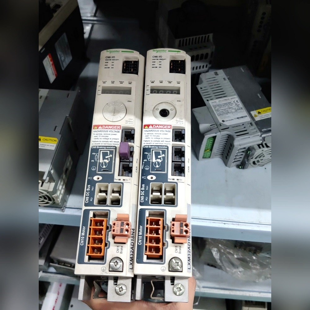 施耐德驱动器 LXM32AD18N4 1.8KW 议价