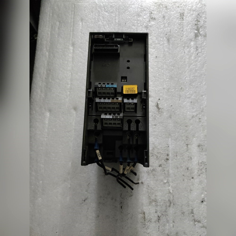 变频器 6SE6420-2UD15-5AA1 包好不包 议价