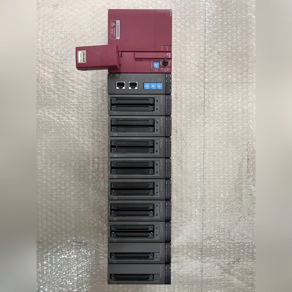 富土PLC NP1PS-74RLL2W64X64Y6 议价