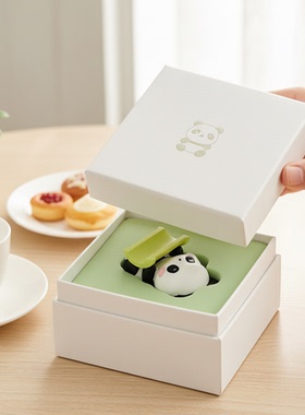 可爱熊猫造型桌面摆件礼物盒装
