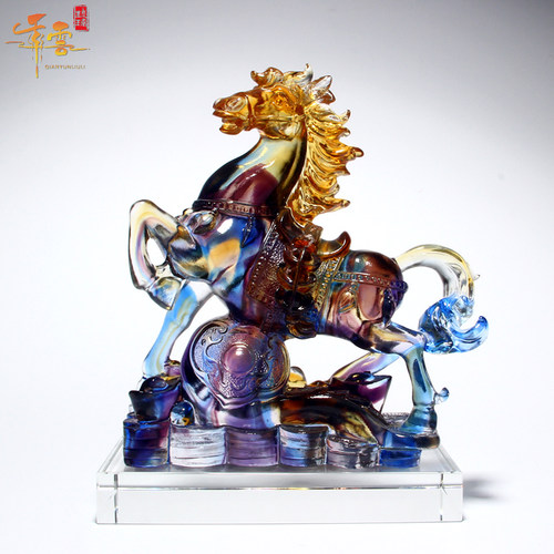 马到成功玄关柜领导琉璃工艺品