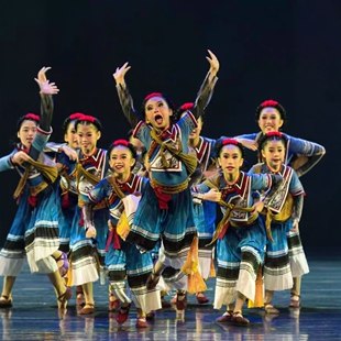 小荷风采舞蹈山路上的孩子演出服天梯下的新家儿童彝族表演服道具