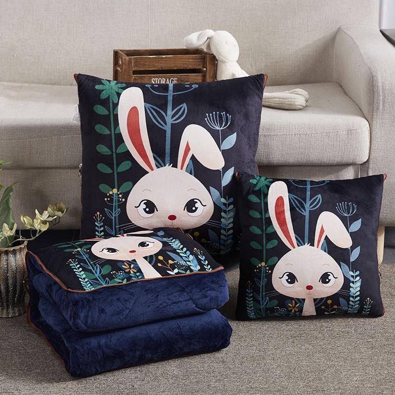 加厚午睡抱枕被子王壹博抱枕人偶卡通兩用拉鏈靠枕毛毯二合壹靠墊在類目 居家布藝, 靠墊/抱枕中 - 來自Buy2taobao.com提供專業的淘寶代購服務