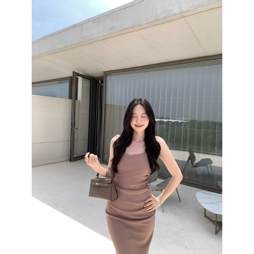 daydayicy 连衣裙女夏气质方领收腰无袖休闲轻熟通勤设计感中长裙