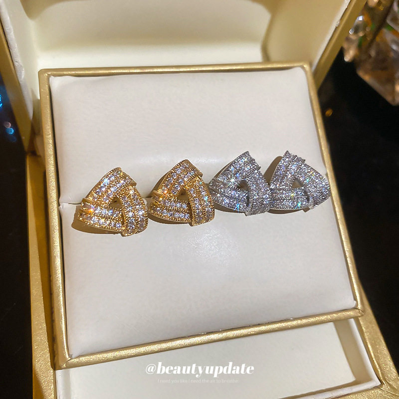 银针锆石交叉三角形耳钉女新款小巧精致时尚耳环轻奢高级感耳饰女