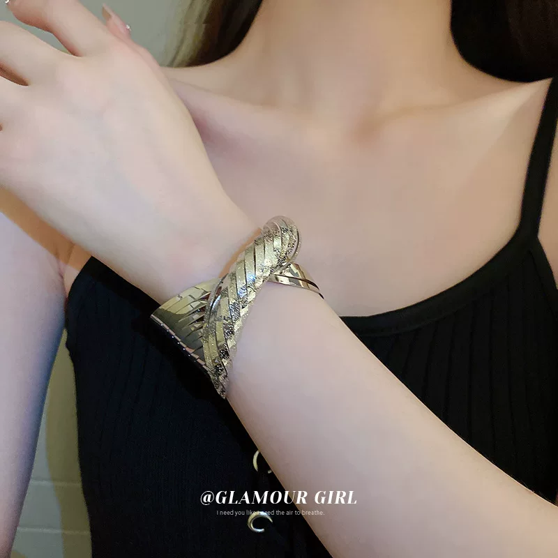 Geometric creative design bracelet, jewelry, European style, punk style