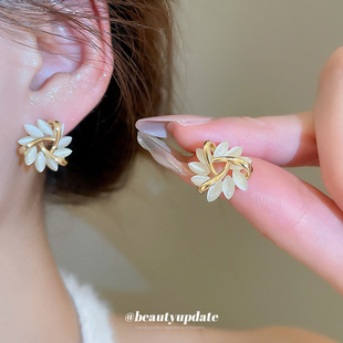 18k真金电镀银针猫眼石旋涡花形耳钉宫廷风耳环轻奢高级感耳饰女