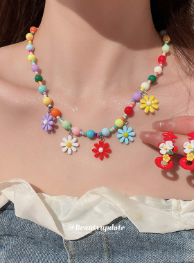 多巴胺彩色花朵项链耳环套装小众设计锁骨链度假风甜美温柔颈链女