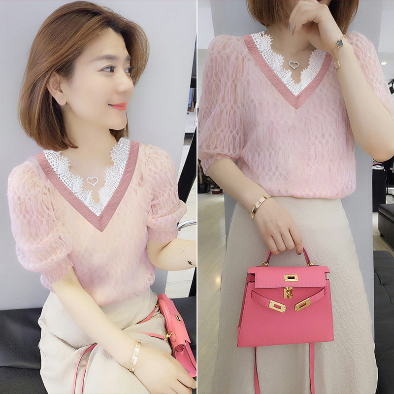洋气粉色短袖V领休闲蕾丝衬衫上衣欧洲站2020夏季新款女装欧货潮