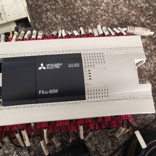 FX3G-60M 实物图拍摄  还可以 板子