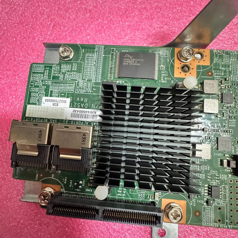 广达服务器阵列卡 型号DAS2TTH18B0 LSI2208